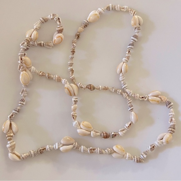 Long Sea Shell Beaded Beach Necklace - Picture 6 of 6